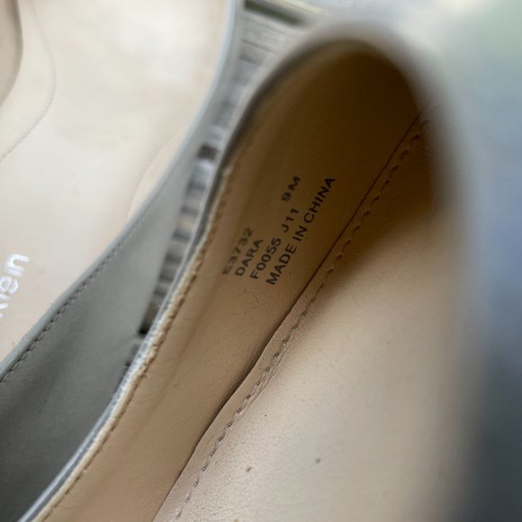 Calvin Klein Women Heel Pump DARA Ladies Patent Le - Picture 9 of 12